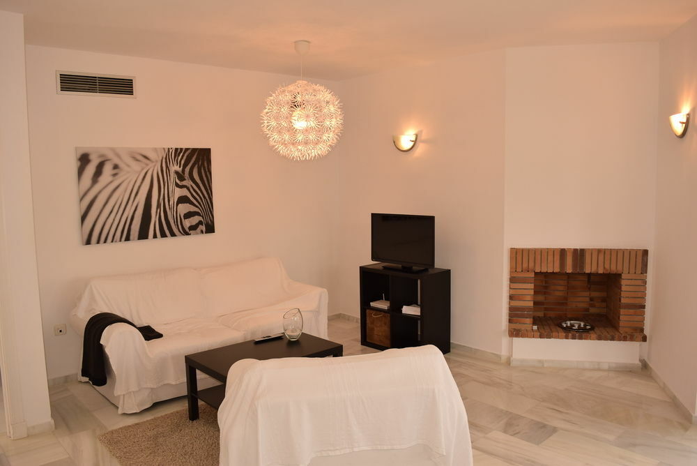 Apartamentos Y Casas Serinamar Marbella El Ángel Εξωτερικό φωτογραφία